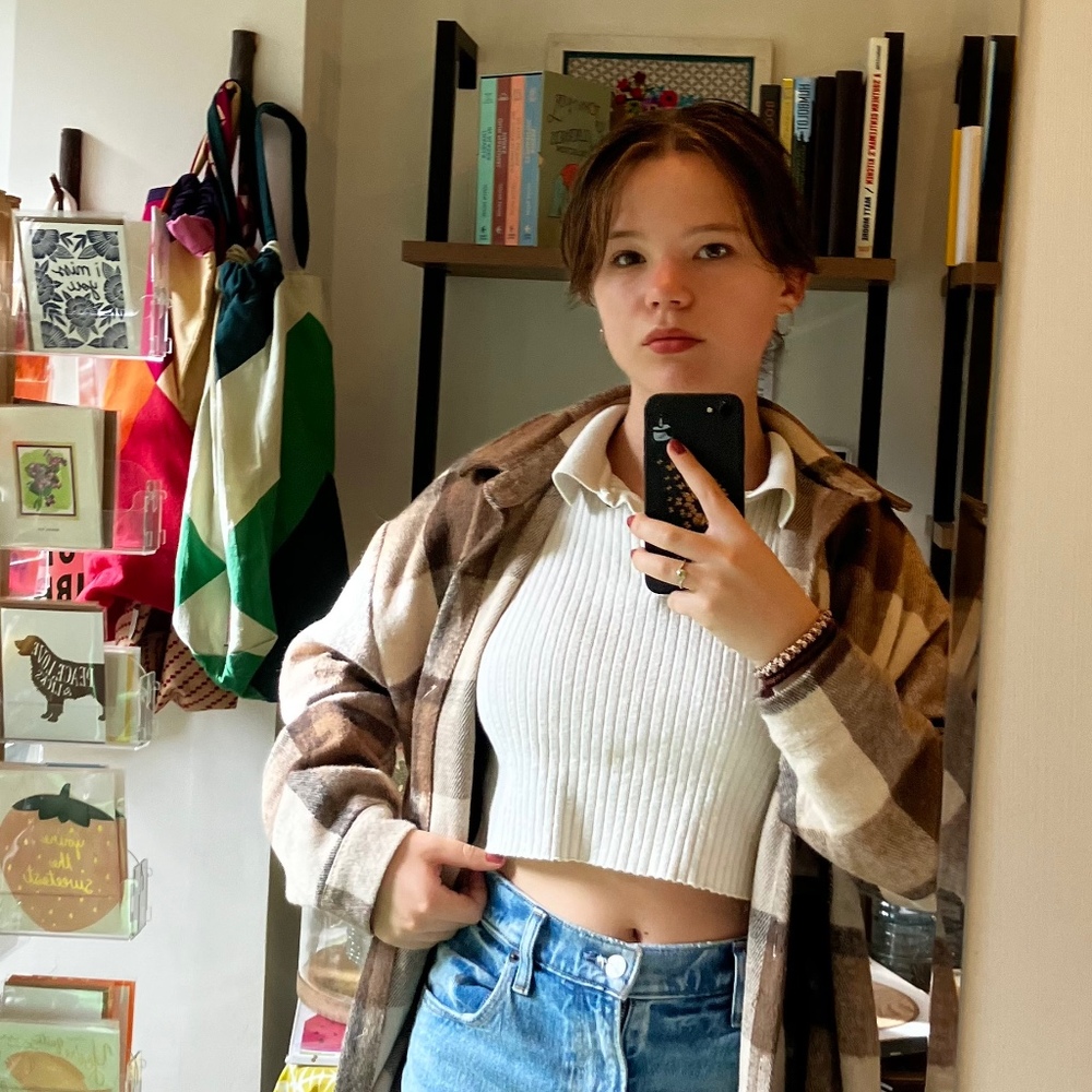 Meet your Posher, Daphne